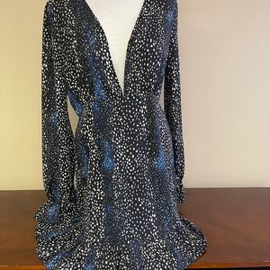 Perfect buddy love dress. Very flattering